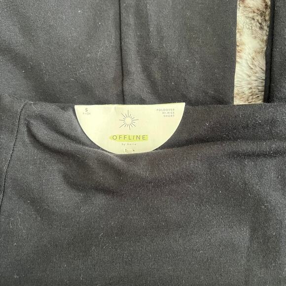 Black Aerie offline flare leggings - Picture 3 of 4